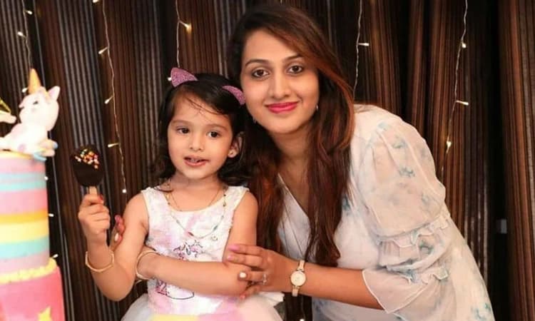 ಒಂದೇ ಚಿತ್ರದಲ್ಲಿ ಅಪ್ಪ-ಮಗಳು: ಲವ್‌ ಯು ರಚ್ಚು ಚಿತ್ರದಲ್ಲಿ ಅಜೇಯ್‌ ರಾವ್‌ ಪುತ್ರಿ ನಟನೆ