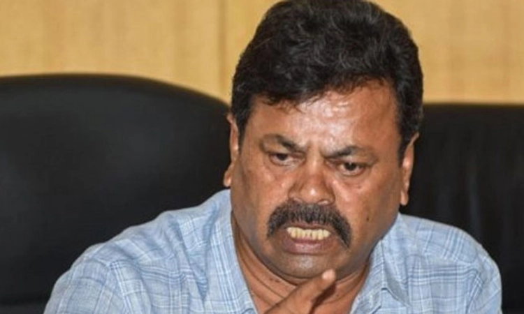 ನನ್ನನ್ನು ಸುಮ್ಮನಿರಿಸಲು ಯಾರ ಕೈಯಲ್ಲೂ ಆಗದು, ಸಂದರ್ಭ ಬಂದಾಗ ನೋಡೋಣ: ರೇಣುಕಾಚಾರ್ಯ