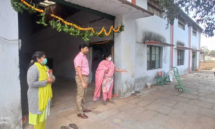 ಎಂಎಸ್‌ಪಿಸಿ ಕೇಂದ್ರಕ್ಕೆ ಡಿಸಿ- ಸಿಇಒ ಭೇಟಿ, ಪರಿಶೀಲನೆ