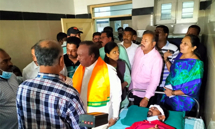 ಏನು ದನ ಕಾಯುತ್ತಿದ್ದಾರಾ?:ಎಸ್ ಪಿಗೆ ಕರೆ ಮಾಡಿ ಸಚಿವ ಈಶ್ವರಪ್ಪ ವಾರ್ನಿಂಗ್