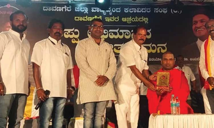 ಪುನೀತ್‌ ರಾಜ್‌ಕುಮಾರ್‌ ನಿಜವಾದ ಜನನಾಯಕ: ಶ್ರೀ