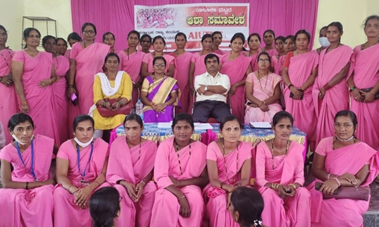 ಆಶಾ ಕಾರ್ಯಕರ್ತೆಯರ ಕೊಡುಗೆ ಅಪಾರ