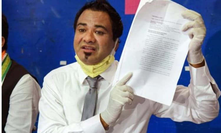 ಗೋರಖ್‌ಪುರ 63 ಶಿಶುಗಳ ಸಾವಿನ ದುರಂತ : ಡಾ. ಕಫೀಲ್‌ ಖಾನ್‌ ವಜಾ