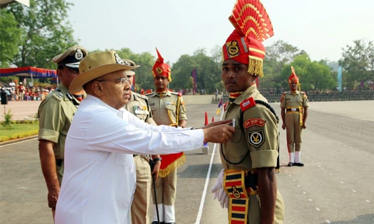 ಬಿಎಸ್ ಎಫ್ ಧೈರ್ಯ ಮತ್ತು ಶೌರ್ಯದಿಂದ ದೇಶ ಸುರಕ್ಷಿತ: ರಾಜ್ಯಪಾಲ ಗೆಹ್ಲೋಟ್