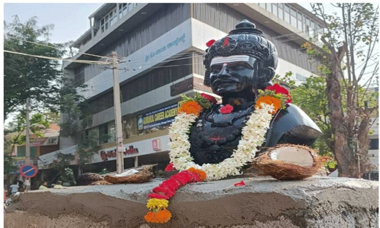 ಶ್ರೀನಗರ ವೃತ್ತದಲ್ಲಿ ಬಸವೇಶ್ವರ ಪುತ್ಥಳಿ ವಿವಾದ