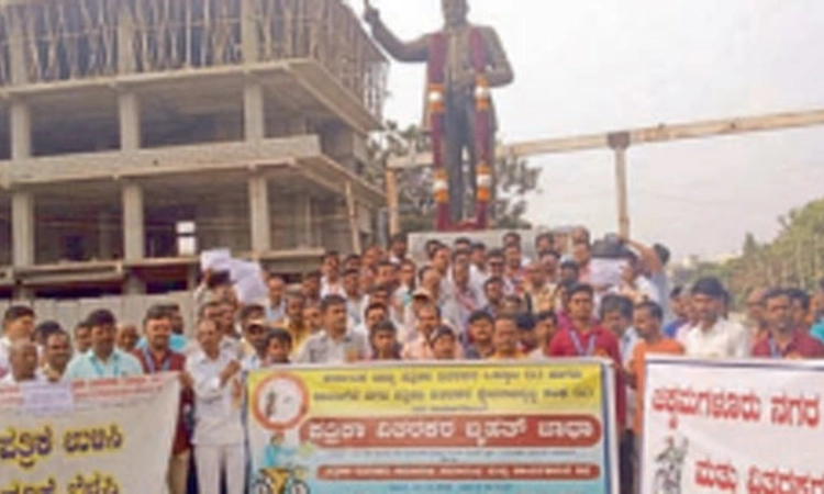 ಸರ್ಕಾರ ಪತ್ರಿಕಾ ವಿತರಕರ ಸಮಸ್ಯೆಗೆ ಸ್ಪಂದಿಸಲಿ