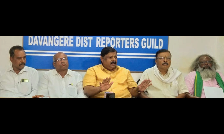 ಶಾಸಕ ರೇಣುಕಾಚಾರ್ಯ ಬಂಧಿಸಿ ಗಡಿಪಾರು ಮಾಡಿ