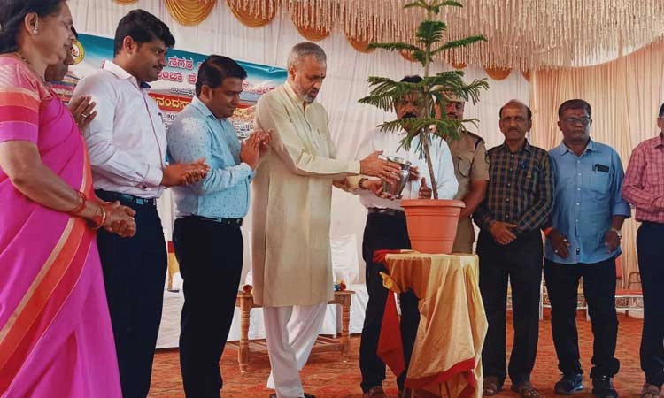 ತಾಯಿಯ ಆಶೀರ್ವಾದಿಂದ ಮಾರಿಕಾಂಬಾ ದೇವಿ ಜಾತ್ರಾ ಯಶಸ್ಸು ಆಗಿದೆ: ವಿಶ್ವೇಶ್ವರ ಹೆಗಡೆ ಕಾಗೇರಿ