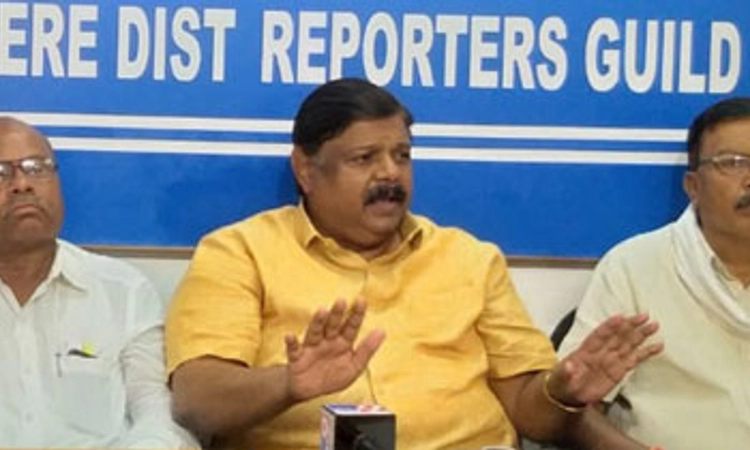 ಶಾಸಕ ರೇಣುಕಾಚಾರ್ಯ ಬಂಧಿಸಿ ಗಡಿಪಾರು ಮಾಡಿ
