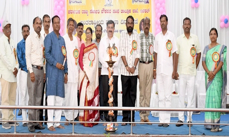 ಜಾನಪದಕ್ಕೆ ಮಹಿಳೆಯರ ಸ್ಪೂರ್ತಿ