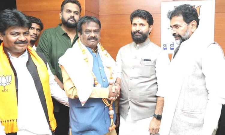 ಬಕ್ಕಪ್ಪ ಕೋಟೆ ಬಿಜೆಪಿ ಸೇರ್ಪಡೆ