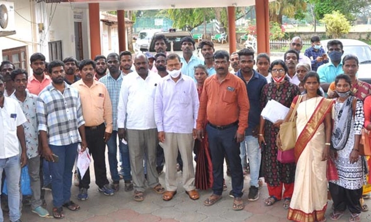 ಬಗರ್‌ಹುಕುಂ ಅರ್ಜಿ ಶೀಘ್ರ ವಿಲೇವಾರಿ ಮಾಡಲು ಆಗ್ರಹ