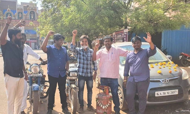 ತೈಲ ಬೆಲೆ ಏರಿಕೆ ಖಂಡಿಸಿ ಪ್ರತಿಭಟನೆ