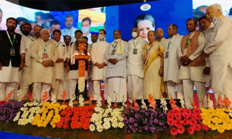 ಮುಸ್ಲಿಮರನ್ನು ಖಳನಾಯಕರನ್ನಾಗಿಸಿದ್ದಾರೆ : ಕೆಪಿಸಿಸಿ ವಿಶೇಷ ಸಭೆಯಲ್ಲಿ ಸಿದ್ದರಾಮಯ್ಯ