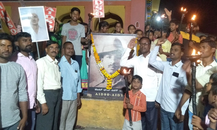 ಸಮಾಜವಾದಿ ಕ್ರಾಂತಿ ಮುಂದುವರಿಸೋಣ: ಮಾನೆ