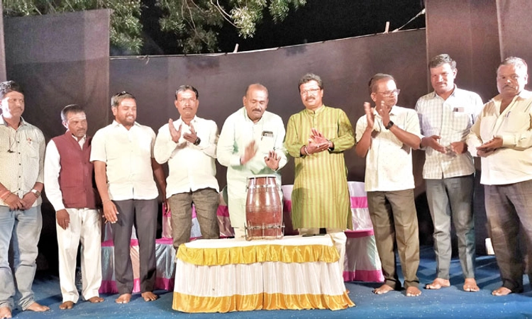 ಸಾಮಾಜಿಕ ನಾಟಕಗಳಿಂದ ಸಮಾಜ ಪರಿವರ್ತನೆ: ನರಿಬೋಳ