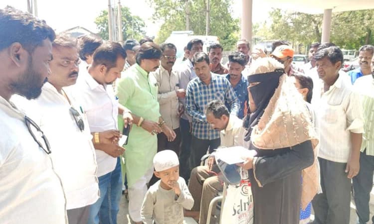 ಹೆಜ್ಜೇನು ದಾಳಿ; ಆರು ವ್ಯಾಪಾರಸ್ಥರಿಗೆ ಗಾಯ