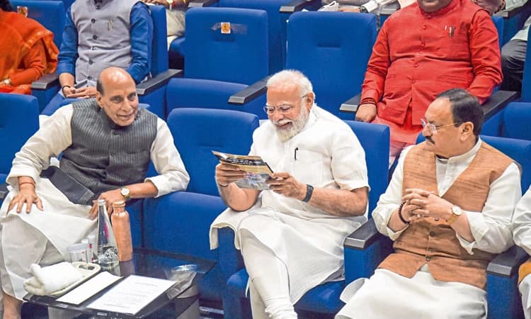 ಕೇಂದ್ರದ ಕಾರ್ಯಕ್ರಮಗಳನ್ನು ಜನರಿಗೆ ಮುಟ್ಟಿಸಿ: ಬಿಜೆಪಿ ಸಂಸದರಿಗೆ ಪ್ರಧಾನಿ ಮೋದಿ ಸೂಚನೆ