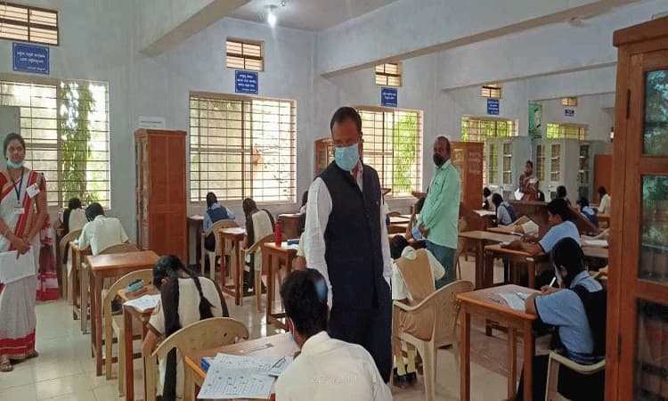 ಎಸ್‌ ಎಸ್‌ಎಲ್‌ಸಿ ಪರೀಕ್ಷೆ ಸುಸೂತ್ರ ಆರಂಭ