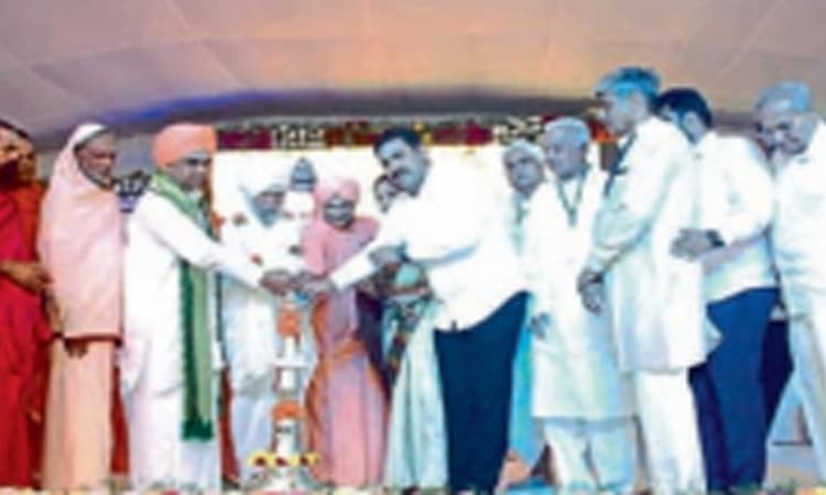 ಮಕ್ಕಳಿಗೆ ಸಾಮಾಜಿಕ-ಧಾರ್ಮಿಕ ತಿಳಿವಳಿಕೆ ನೀಡಿ:ವಿಜಯೇಂದ್ರ