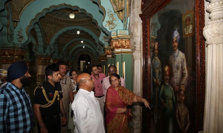 ರಾಜ್ಯಪಾಲರಿಂದ ಮೈಸೂರು ಅರಮನೆ, ಕೆಆರ್ ಎಸ್ ವೀಕ್ಷಣೆ