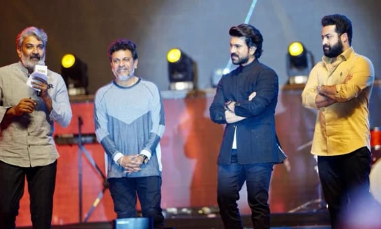 ಅದ್ಧೂರಿ ಸೆಟ್‌ನಲ್ಲಿ RRR ಪ್ರಿ- ಈವೆಂಟ್; ಅಪ್ಪು ನೆನೆದು ಭಾವುಕರಾದ ತೆಲುಗು ಚಿತ್ರನಟರು