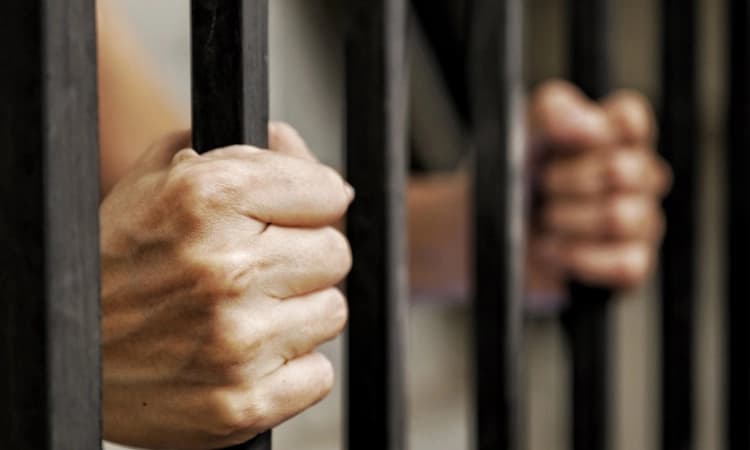 ಜೈಲಿನಿಂದಲೇ ಹತ್ಯೆಗೆ ರೌಡಿಶೀಟರ್‌ ಸಂಚು : ರೌಡಿ ತಂದೆ, ತಾಯಿ ಸೇರಿ 9 ಮಂದಿ ಸೆರೆ