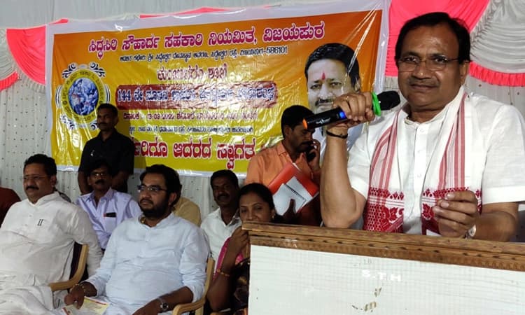 ವಿಜಯದಶಮಿ ದಿನ ಸಕ್ಕರೆ ಕಾರ್ಖಾನೆ ಆರಂಭ