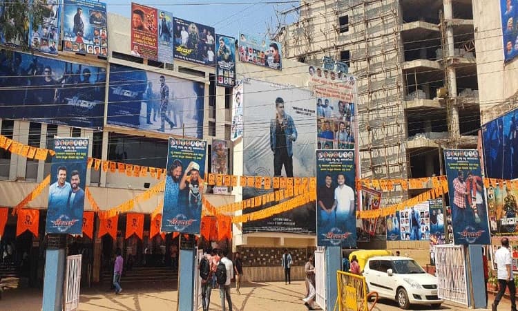 ಅಪ್ಪು ಅಭಿಮಾನಿಯಿಂದ ನೇತ್ರ ಶಸ್ತ್ರ ಚಿಕಿತ್ಸೆ