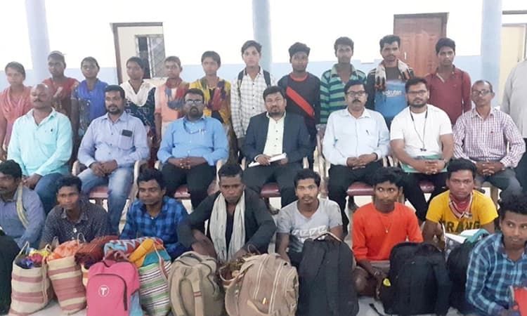 ಸಾಗರ : ಜೀತದಾಳುಗಳಾಗಿ ಬಂಧಿಯಾಗಿದ್ದ ಛತ್ತಿಸಗಢದ 19 ಜನರ ರಕ್ಷಣೆ