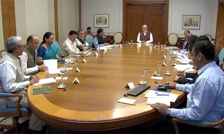 ಕೋವಿಡ್ ಪರಿಸ್ಥಿತಿ : ಉನ್ನತ ಮಟ್ಟದ ಸಭೆ ನಡೆಸಿದ ಪ್ರಧಾನಿ ಮೋದಿ