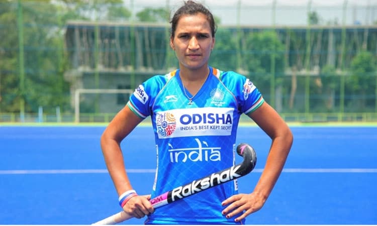 ರಾಣಿ ರಾಂಪಾಲ್‌ರಿಂದ ಹಾಕಿ ಕ್ರೀಡಾಂಗಣ: ‘ರಾಣಿ ಗರ್ಲ್ಸ್‌ ಹಾಕಿ ಟರ್ಫ್‌ʼ ಎಂದು ಮರುನಾಮಕರಣ