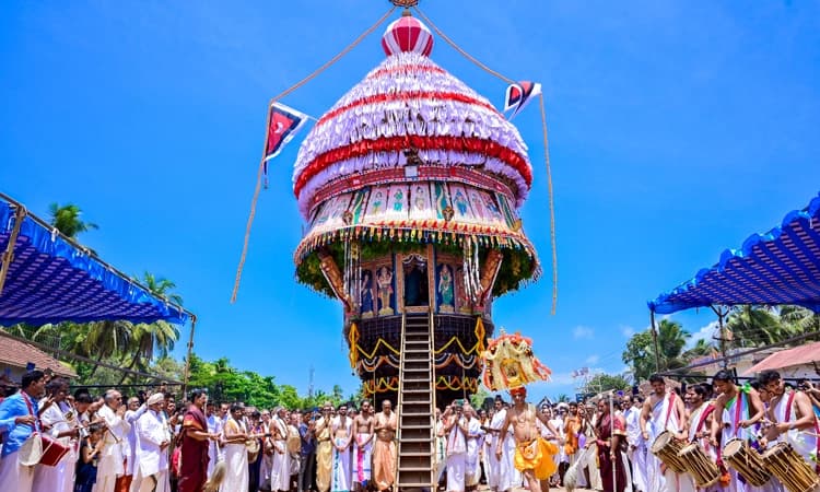 ಪಡುಬಿದ್ರಿ ಶ್ರೀ ಮಹಾಲಿಂಗೇಶ್ವರ ದೇವಸ್ಥಾನ ರಥಾರೋಹಣ ಸಂಪನ್ನ