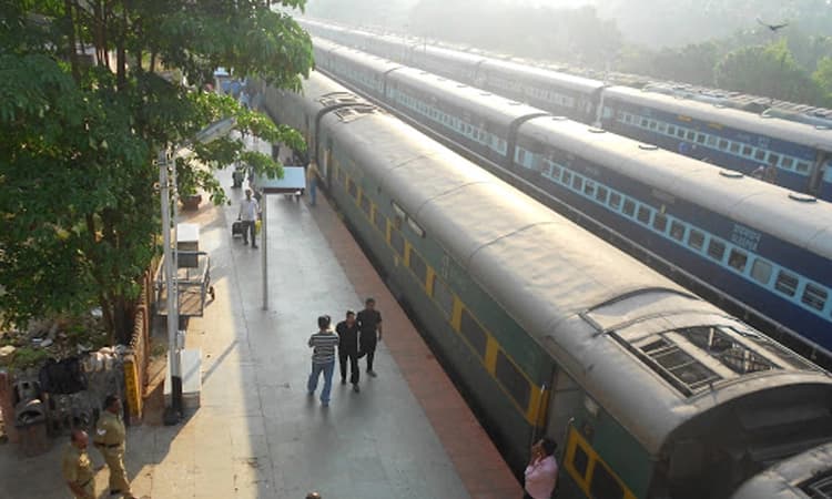 ಮಂಗಳೂರು: ರೈಲು ಬೋಗಿಯ ಶೌಚಾಲಯದಲ್ಲಿ ಆತ್ಮಹತ್ಯೆ