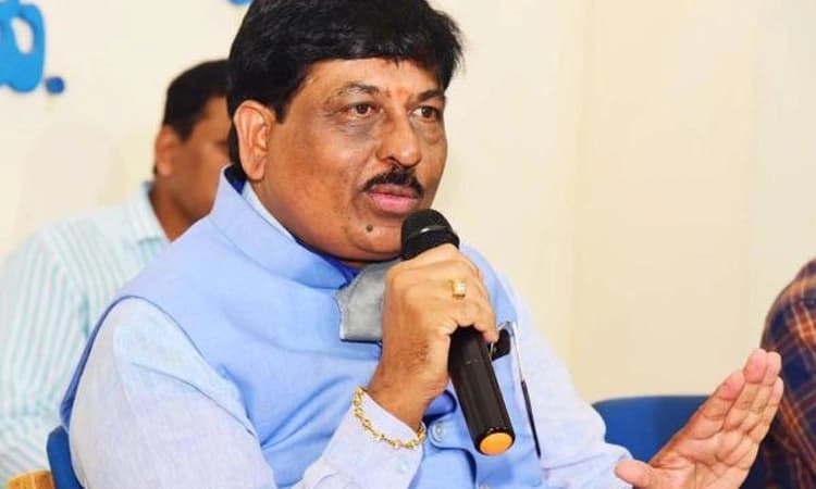 ಸಿದ್ದರಾಮಯ್ಯ ಅವರಿಗೆ ಸ್ಪರ್ಧಿಸಲು ಕ್ಷೇತ್ರವೇ ಸಿಗುತ್ತಿಲ್ಲವೆಂದರೆ… ನಿರಾಣಿ ವ್ಯಂಗ್ಯ