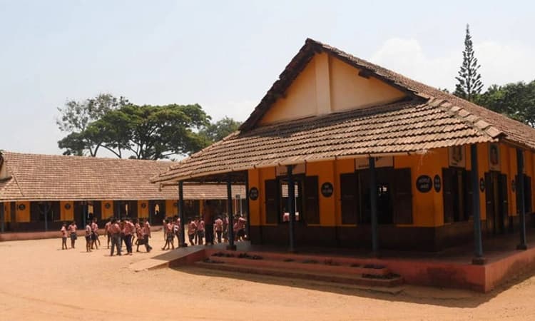 ಸರಕಾರಿ ಶಾಲೆ ಆಸ್ತಿ ನೋಂದಣಿ ಸಂಕಷ್ಟ ! ದಾಖಲೆ ಸಮಸ್ಯೆ, ಅಧಿಕಾರಿಗಳ ಅಸಹಕಾರ