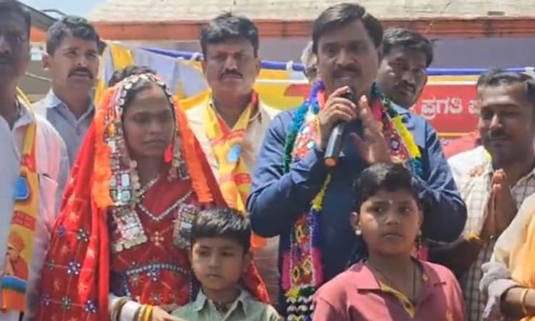 ಇಬ್ಬರು ಅನಾಥ ಮಕ್ಕಳನ್ನು ದತ್ತು ಪಡೆದ ಗಾಲಿ ಜನಾರ್ದನ ರೆಡ್ಡಿ ದಂಪತಿಗಳು