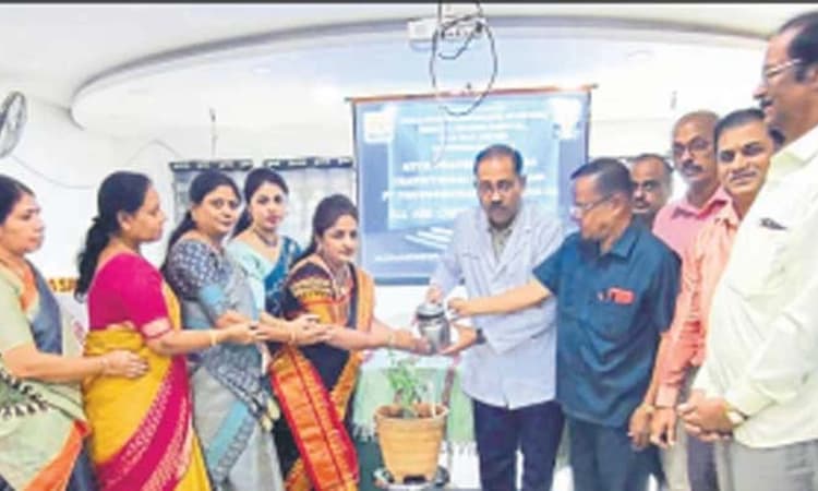 ಗಜೇಂದ್ರಗಡ: ವೈದ್ಯ ವಿದ್ಯಾರ್ಥಿಗಳಿಗೆ ಸಾಮಾಜಿಕ ಬದ್ಧತೆ ಅತ್ಯಗತ್ಯ