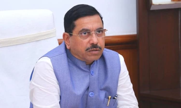 ಕಾಂಗ್ರೆಸ್- ಪಾಕಿಸ್ತಾನದ ಭಾಷೆ ಒಂದೇ: ಕೇಂದ್ರ ಸಚಿವ ಪ್ರಹ್ಲಾದ ಜೋಶಿ ಟೀಕೆ