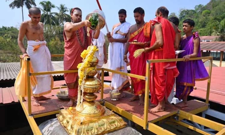 ಶ್ರೀಕ್ಷೇತ್ರ ಕಮಲಶಿಲೆ: ಬ್ರಹ್ಮಕುಂಭಾಭಿಷೇಕ ಸಂಪನ್ನ