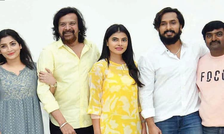 ಟ್ರೇಲರ್‌ನಲ್ಲಿ ಪ್ರಭುತ್ವ ಸದ್ದು