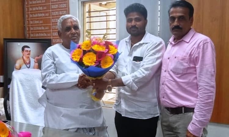 ದ್ರಾಕ್ಷಿ-ವೈನ್ ಬೋರ್ಡ್ ಅಧ್ಯಕ್ಷರಾಗಿ ರುದ್ರಗೌಡರ ಅಧಿಕಾರ ಸ್ವೀಕಾರ