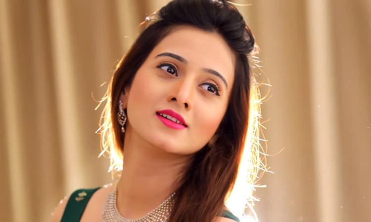 ಹರ್ಷಿಕಾ ಮೊಗದಲ್ಲಿ ಕಾಸಿನ ನಗು