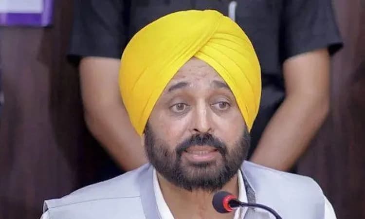 ಬಂದೂಕು ಸಂಸ್ಕೃತಿಗೆ ಬ್ರೇಕ್ ; ಪಂಜಾಬ್ ನಲ್ಲಿ 813 ಶಸ್ತ್ರಾಸ್ತ್ರ ಪರವಾನಗಿ ರದ್ದು