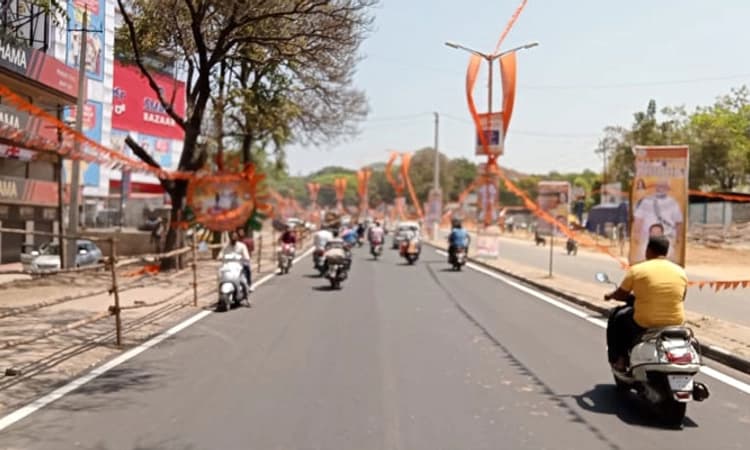 ಮಂಡ್ಯ ಸಮಾವೇಶಕ್ಕೆ ಕ್ಷಣಗಣನೆ; ಹಲವು ಜಿಲ್ಲೆಗಳಿಂದ ಲಕ್ಷಾಂತರ ಜನರ ಆಗಮನ