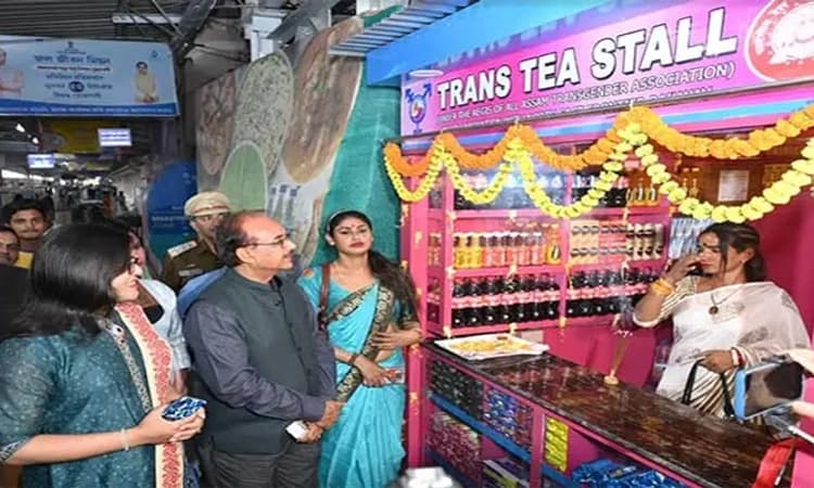 ರೈಲ್ವೆ ನಿಲ್ದಾಣದಲ್ಲಿ “ಟ್ರಾನ್ಸ್‌ ಟೀ ಸ್ಟಾಲ್‌’ : ದೇಶದಲ್ಲಿಯೇ ಮೊದಲು