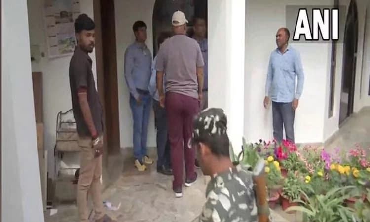 ಉದ್ಯೋಗಕ್ಕಾಗಿ ಜಮೀನು’ ಹಗರಣ: ಲಾಲು ಕುಟುಂಬಕ್ಕೆ ಇ.ಡಿ. ಸರಣಿ ದಾಳಿ ಬಿಸಿ