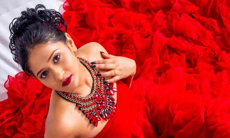 ಬೆಳ್ಳಿತೆರೆಗೆ ನವ ಪ್ರತಿಭೆ ನೀತು ಗೌಡ ಎಂಟ್ರಿ: ಗ್ಲಾಮರಸ್‌ ಫೋಟೋಶೂಟ್