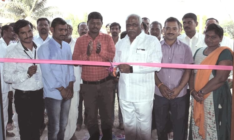 ರೈತ ಕೇವಲ ರೈತನಾಗಿ ಇರದೇ ಉದ್ದಿಮೆದಾರನಾಗಬೇಕು: ಸಂಸದ ಈರಣ್ಣ ಕಡಾಡಿ