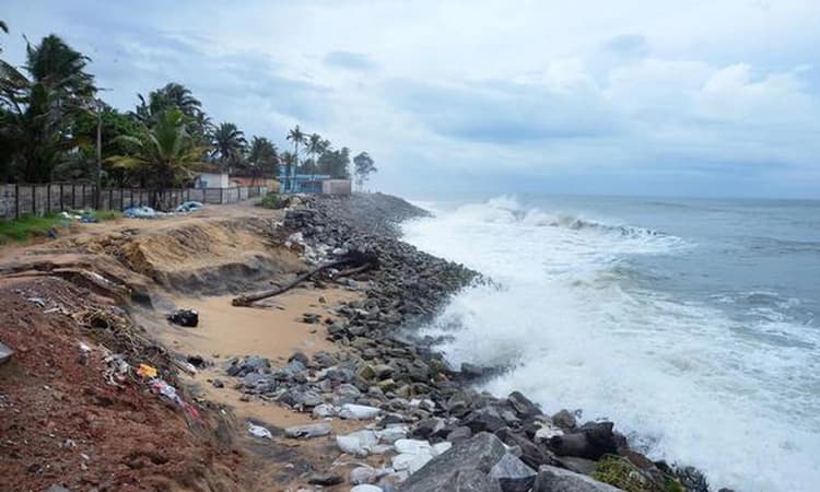 ದಕ್ಷಿಣಕನ್ನಡ: ಕಡಲ ಅಬ್ಬರ ಹೆಚ್ಚಾಗುವ ಸಾಧ್ಯತೆ